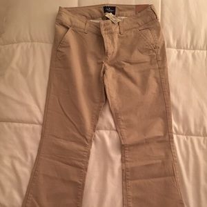 NWT American Eagle Women’s Khaki Pants